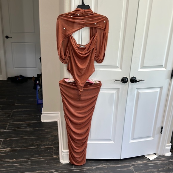 Dresses & Skirts - Sheer set